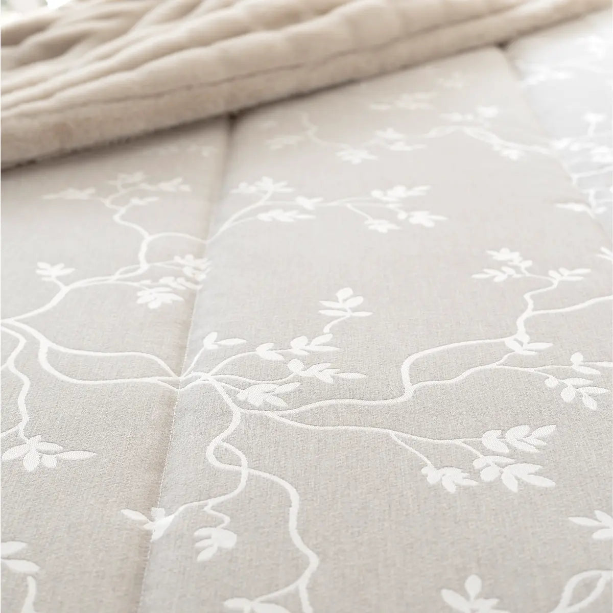 CONFORTER JACQUARD MODELO TOPI C/02 BEIGE SANDECO