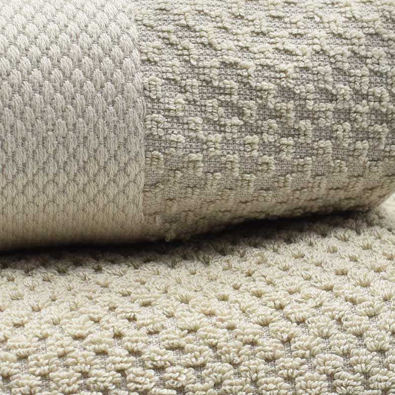 SET OF 3 BEIGE TOWELS