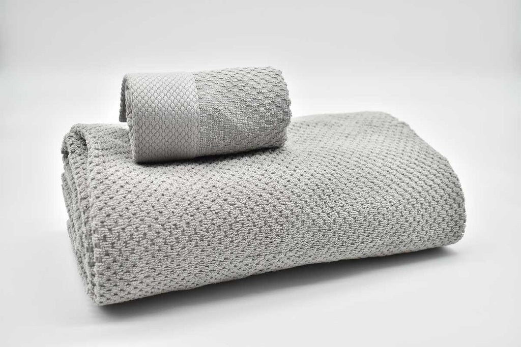 SET OF 3 GREY TOWELS