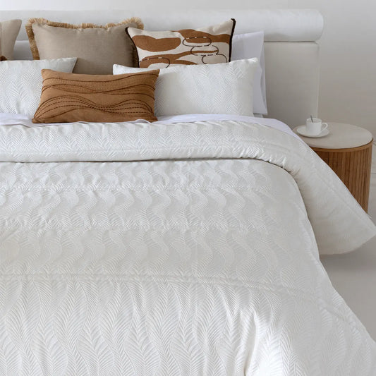 CONFORTER JACQUARD MODELO ARIEL MARFIL SANDECO