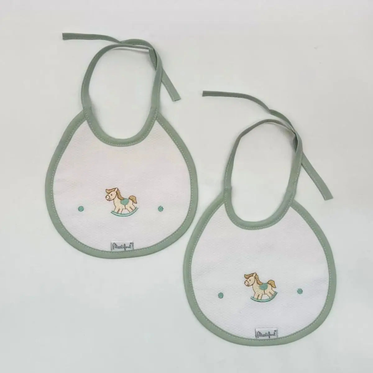 PACK 2 BABEROS PARA BORDAR BAB 8 B04/2 BLANCO-VERDE MARTIFANEL