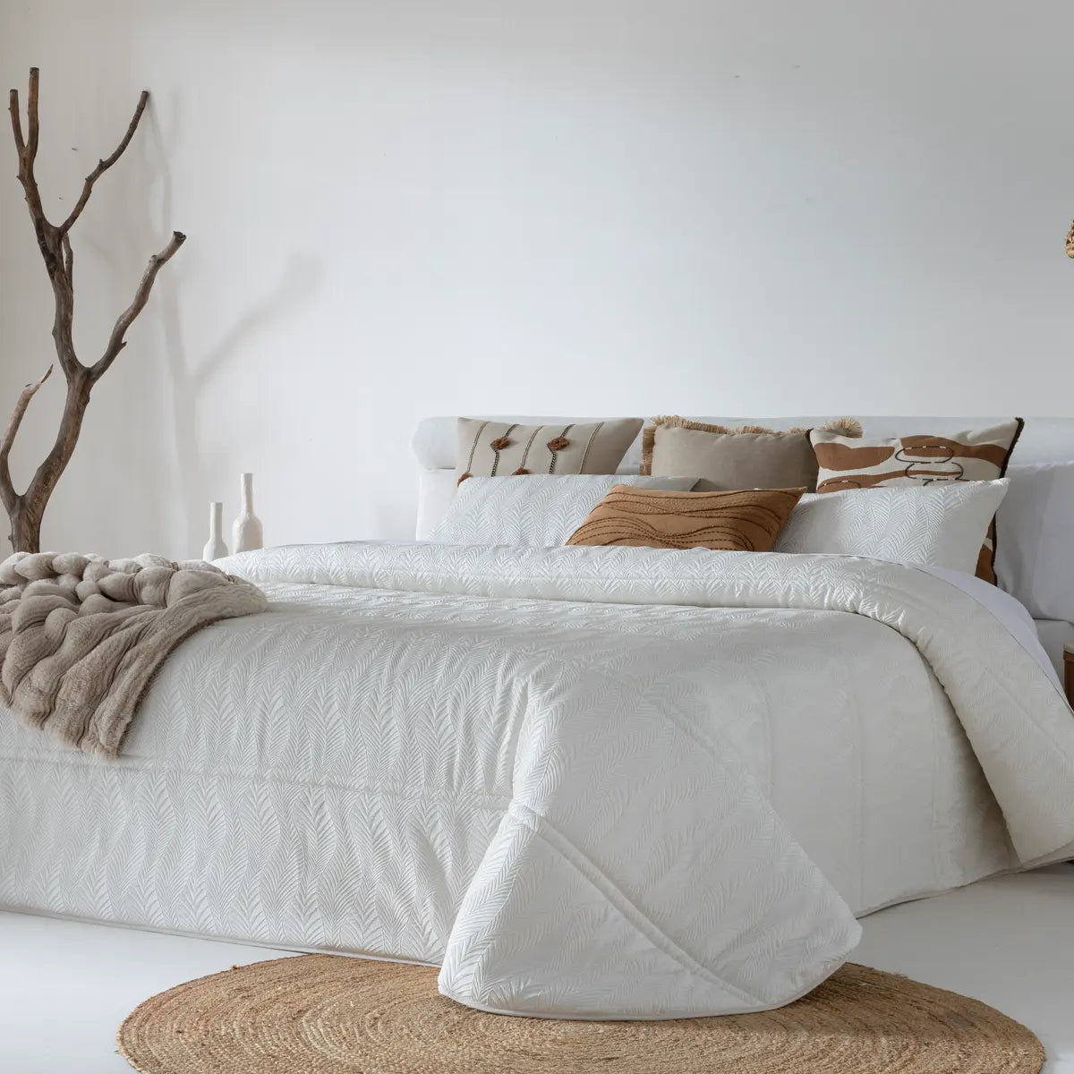 CONFORTER JACQUARD MODELO ARIEL MARFIL SANDECO