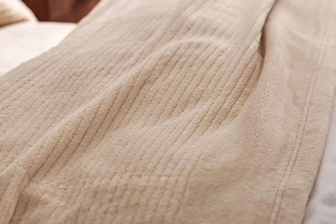JUEGO SABANAS CORALINA 965 BEIGE BURRITO BLANCO