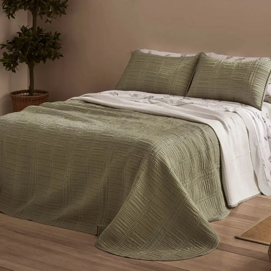 Colcha Reversible Verde Salvia – Minimalista, Moderna y Confortable | Textilov