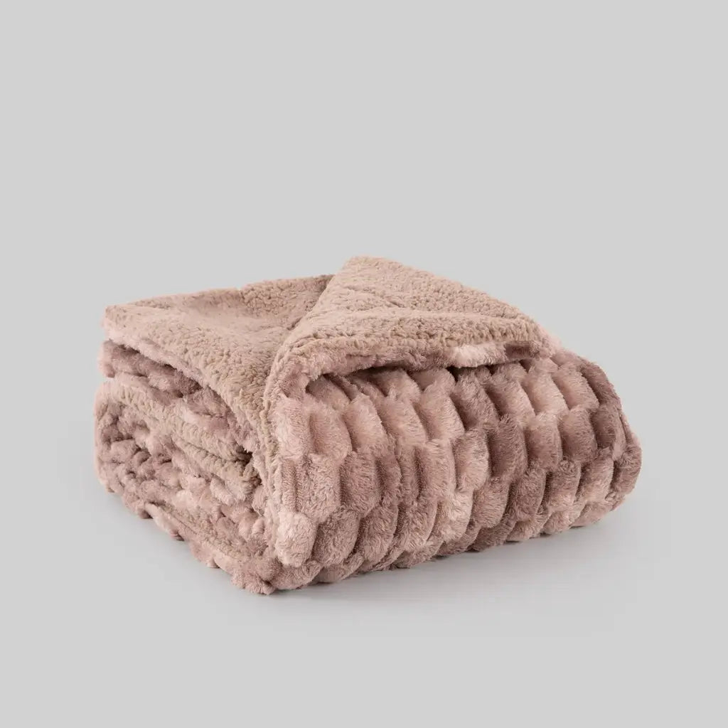 Manta Plaid Avellana Karamelo | Suavidad y Calidez para tu Hogar